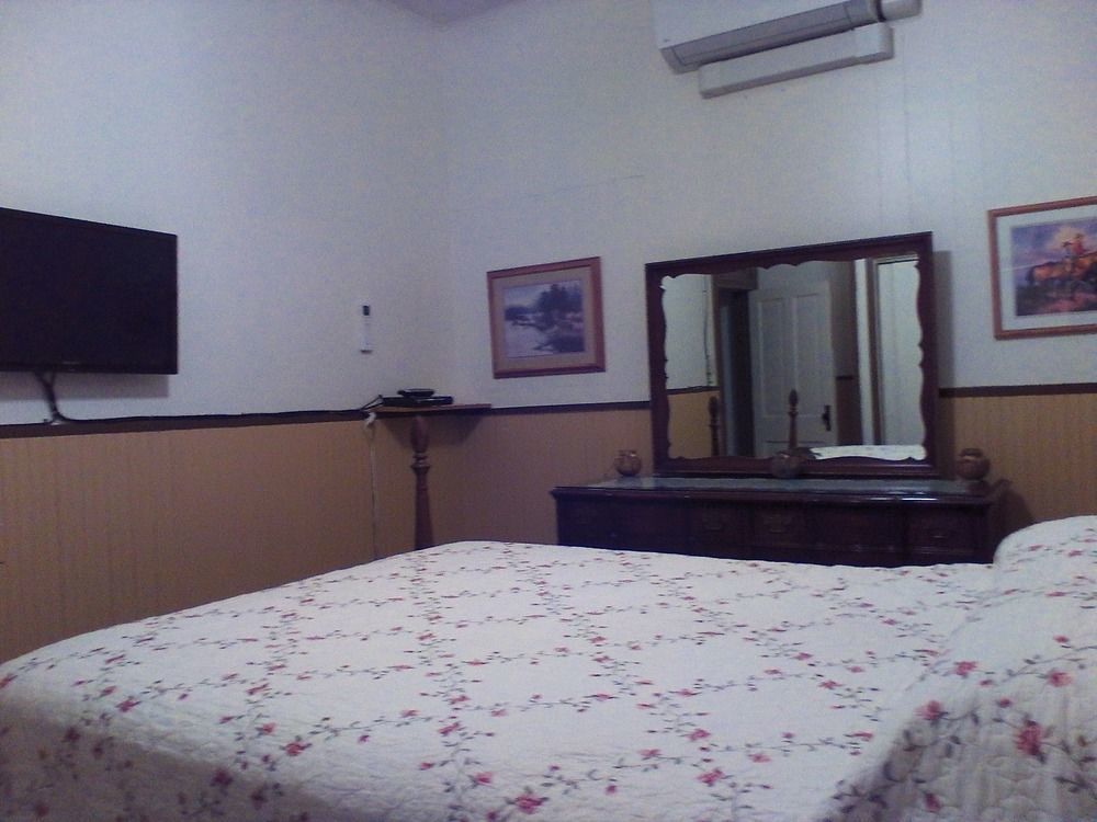 באפלו Historic Capitol Hotel Vacation Suites Downtown מראה חיצוני תמונה